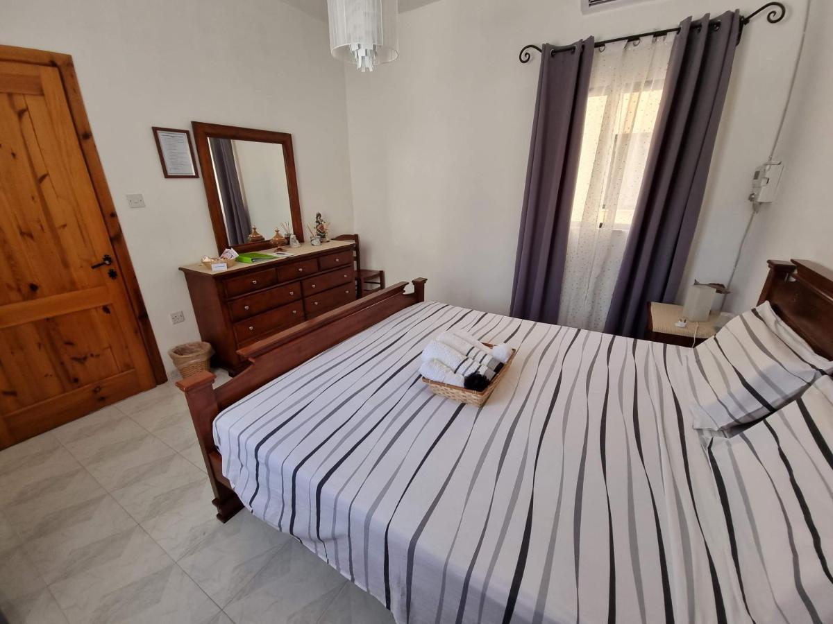 Mamina'S House Apartman Bahrija Kültér fotó